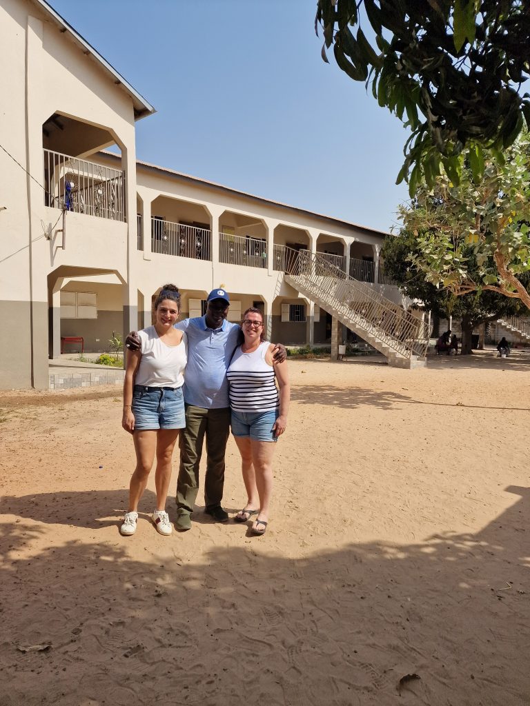 02 Abous Us- Pay it forward 1